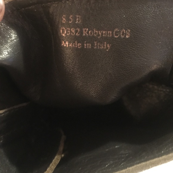 Coach - Picture 5 of 5